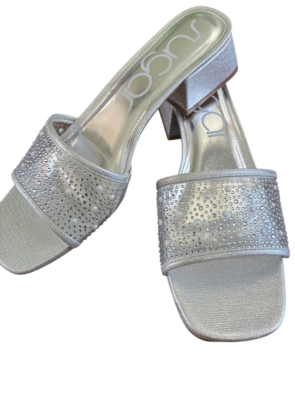Silver Low Heel Sandal W Pearl Dot  Clear Foot Band NEW Women’s Size 8